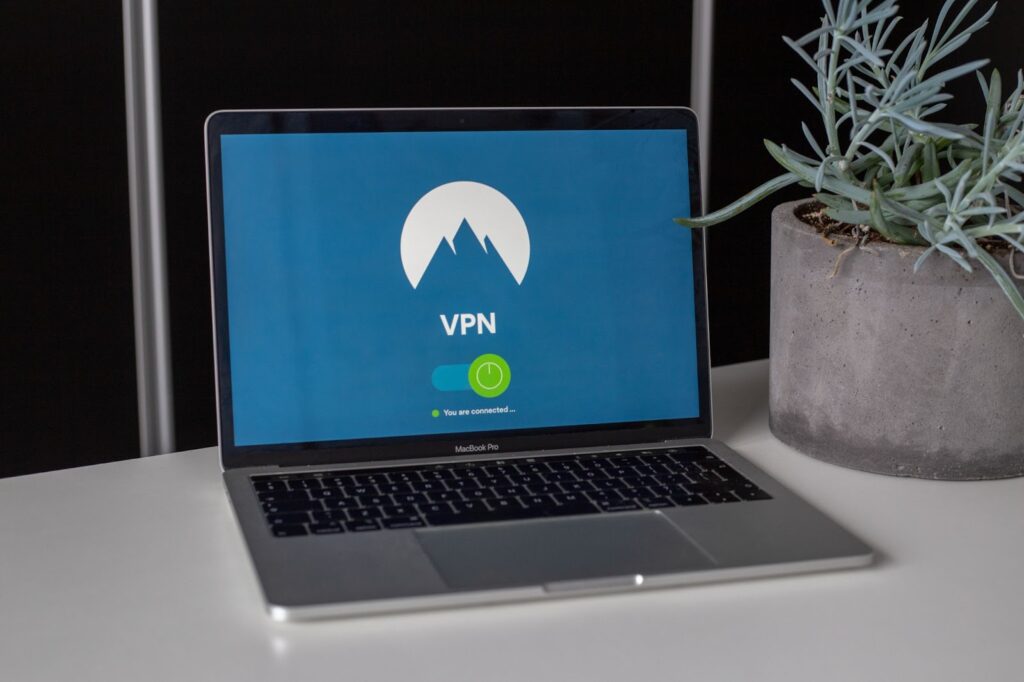 Laptop mit VPN auf dem Bildschirm